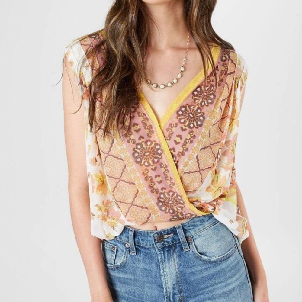 Free People Boho Indie Floral Mesh V-Neck Blouson Havana Yellow/Pink Top Sz M